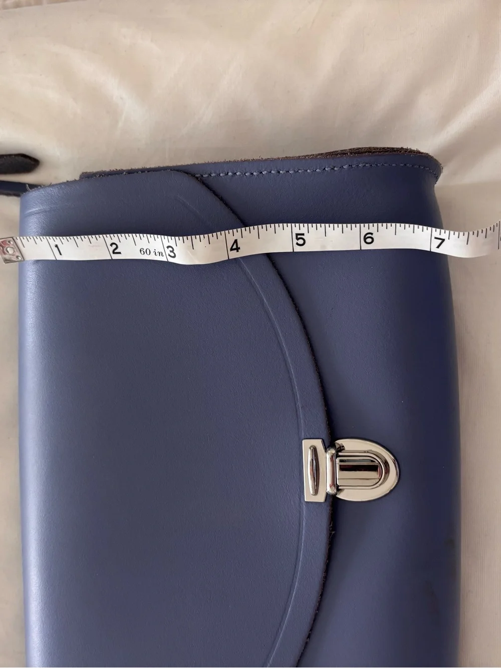 Classic Cambridge SatchelCrossbody Bag, hydrangea blue, mint condition